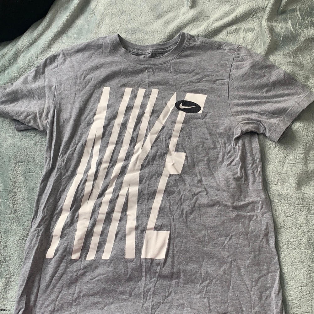 Nike tee shirt